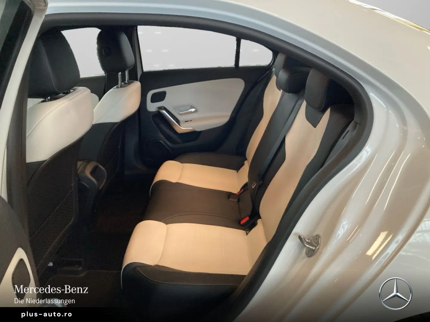 MERCEDES-BENZ A 250 e  AMG Night Pano Keyl Kam Navi  Ambi