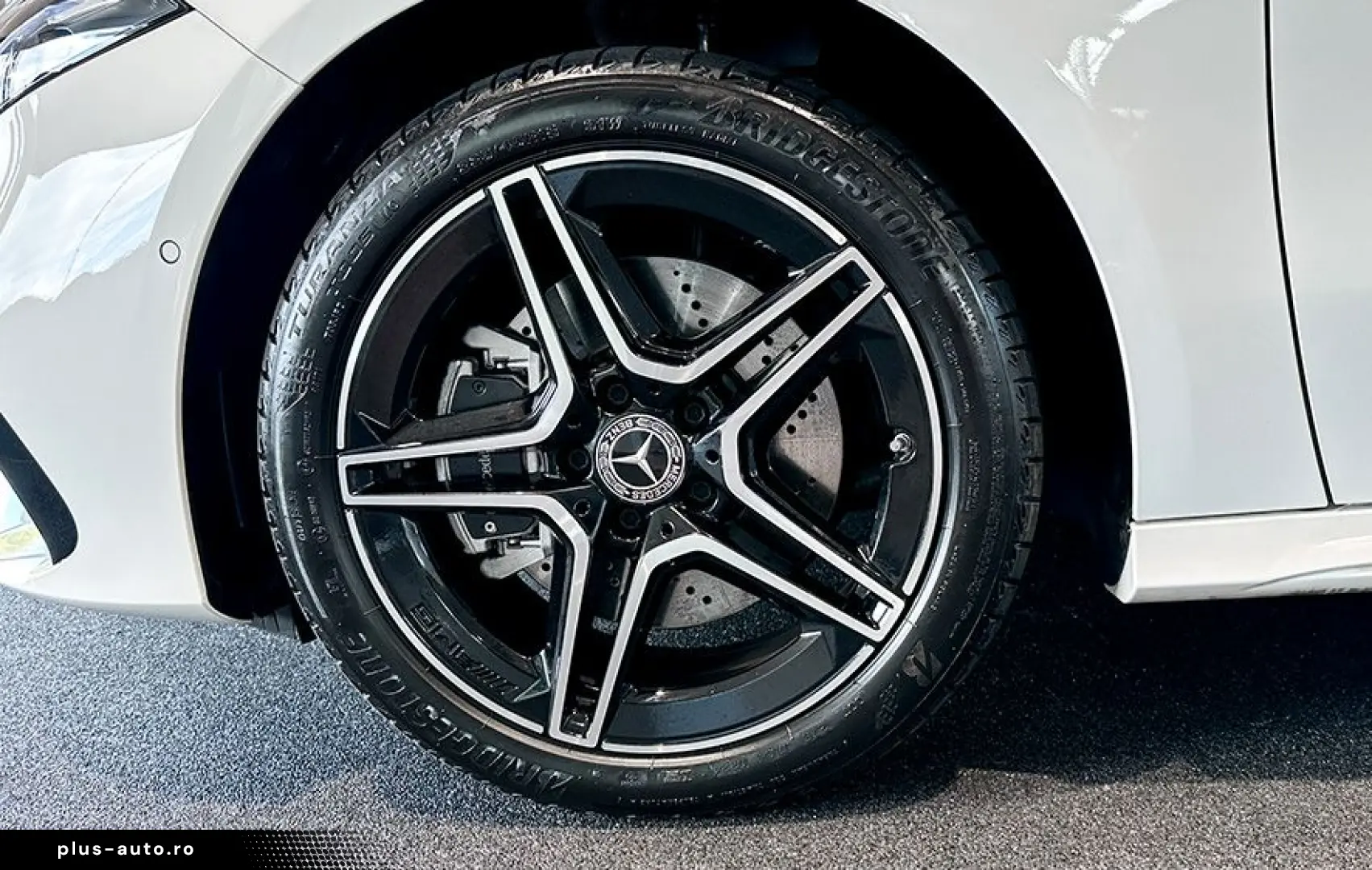 MERCEDES-BENZ A 250 e LIMO AMGPremium Night Multib Pano