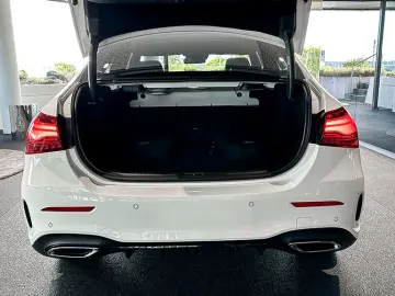 MERCEDES-BENZ A 250 e LIMO AMGPremium Night Multib Pano