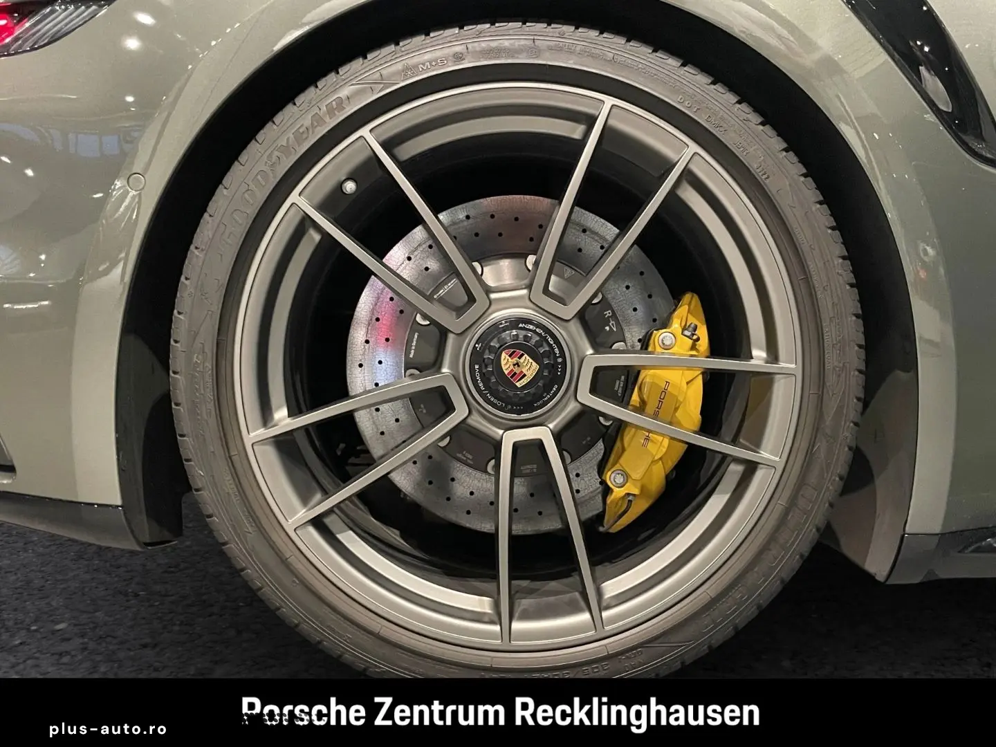 PORSCHE 992 911 Turbo S