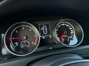 Volkswagen Golf 7 An 2015 Diesel 1.6 TDI