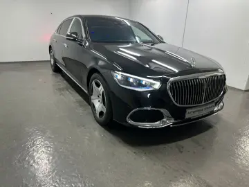 MERCEDES-BENZ S 580 e MAYBACH  BUR 3D FOND ENTERTAINMENT