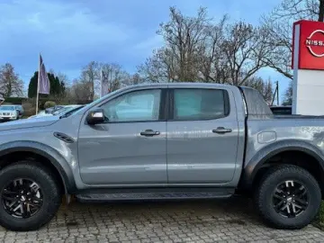 FORD Raptor Standheizung AHK Laderaumabdeckung