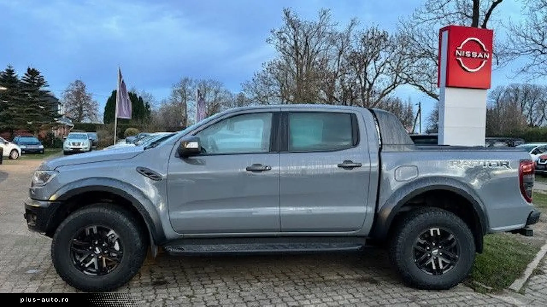 FORD Raptor Standheizung AHK Laderaumabdeckung