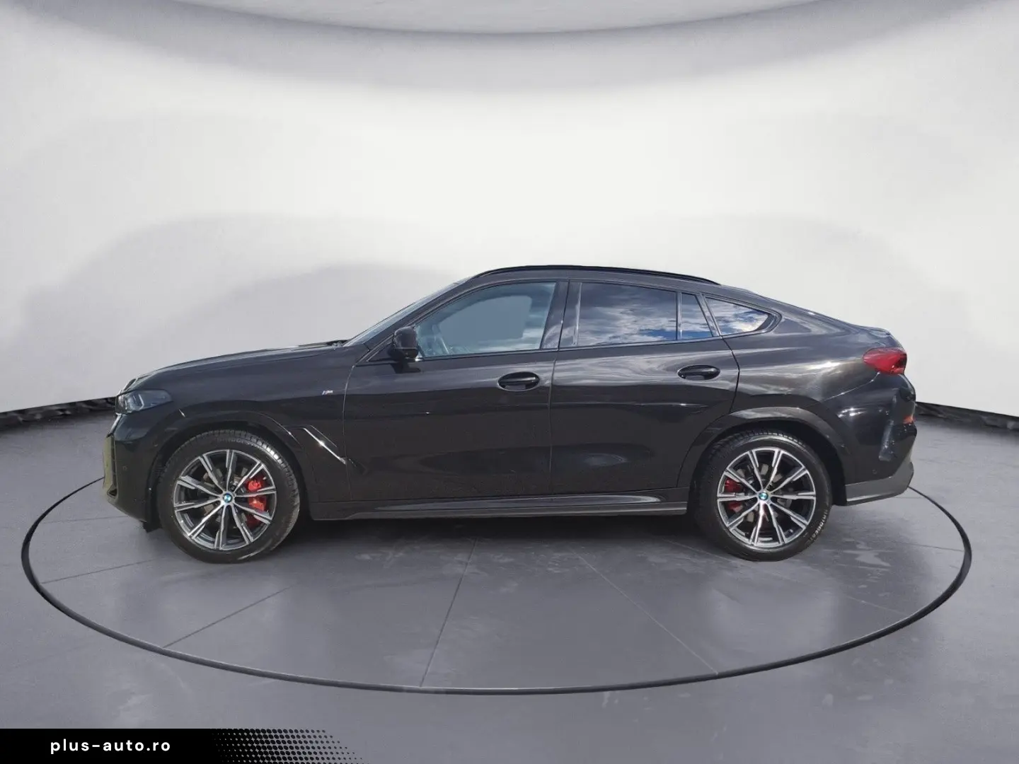 BMW X6 xDrive30d M SPORT PRO AHK Iconic Glow Driving