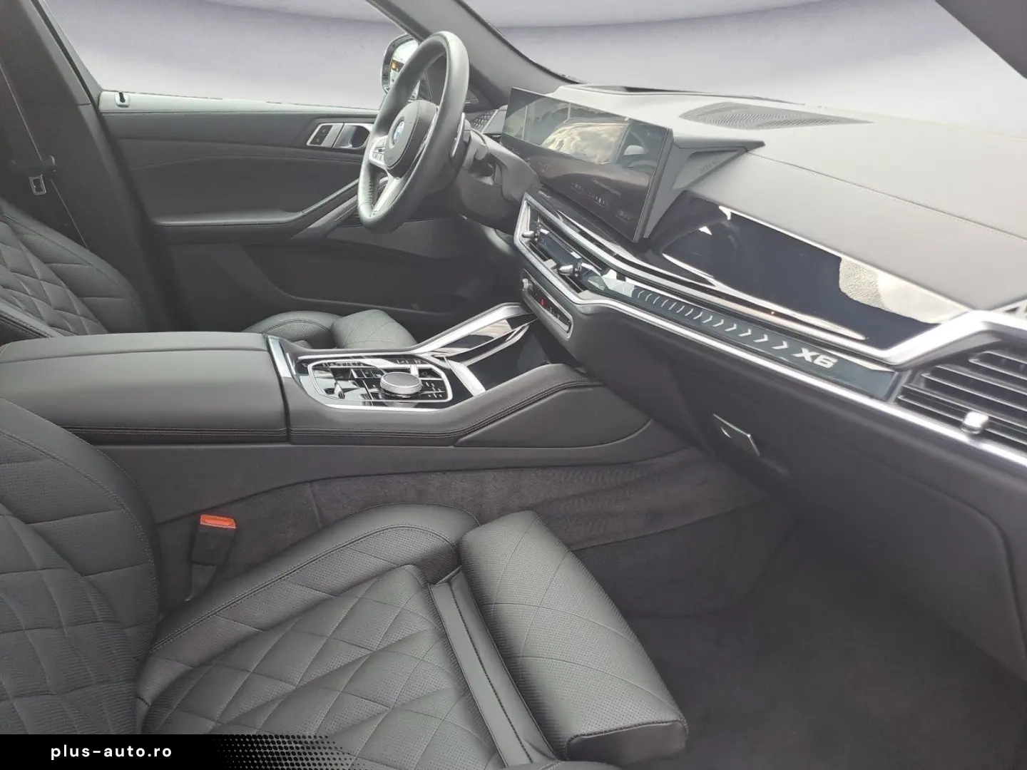 BMW X6 xDrive30d M SPORT PRO AHK Iconic Glow Driving