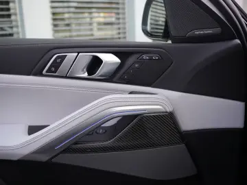 BMW X6 xDrive30d M SPORT PRO-LUFTF.-PANO-HUD-H K-22M