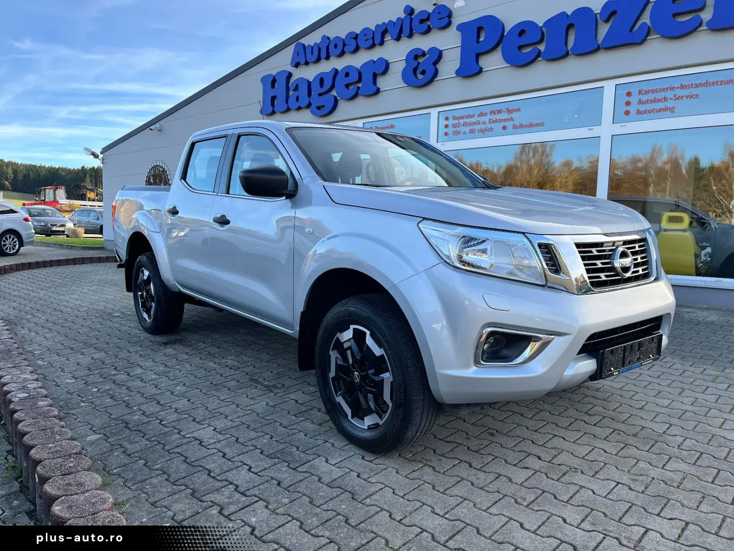 NISSAN Navara NP300 Acenta Double Cab 4x4 3 5 T Anhägel