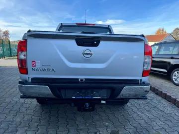 NISSAN Navara NP300 Acenta Double Cab 4x4 3 5 T Anhägel