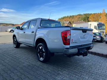 NISSAN Navara NP300 Acenta Double Cab 4x4 3 5 T Anhägel
