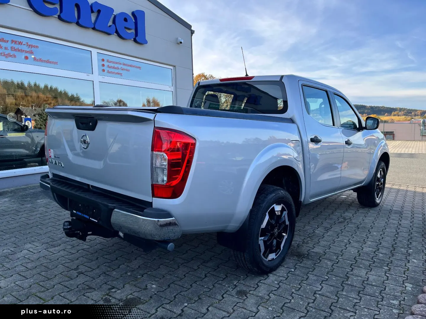 NISSAN Navara NP300 Acenta Double Cab 4x4 3 5 T Anhägel