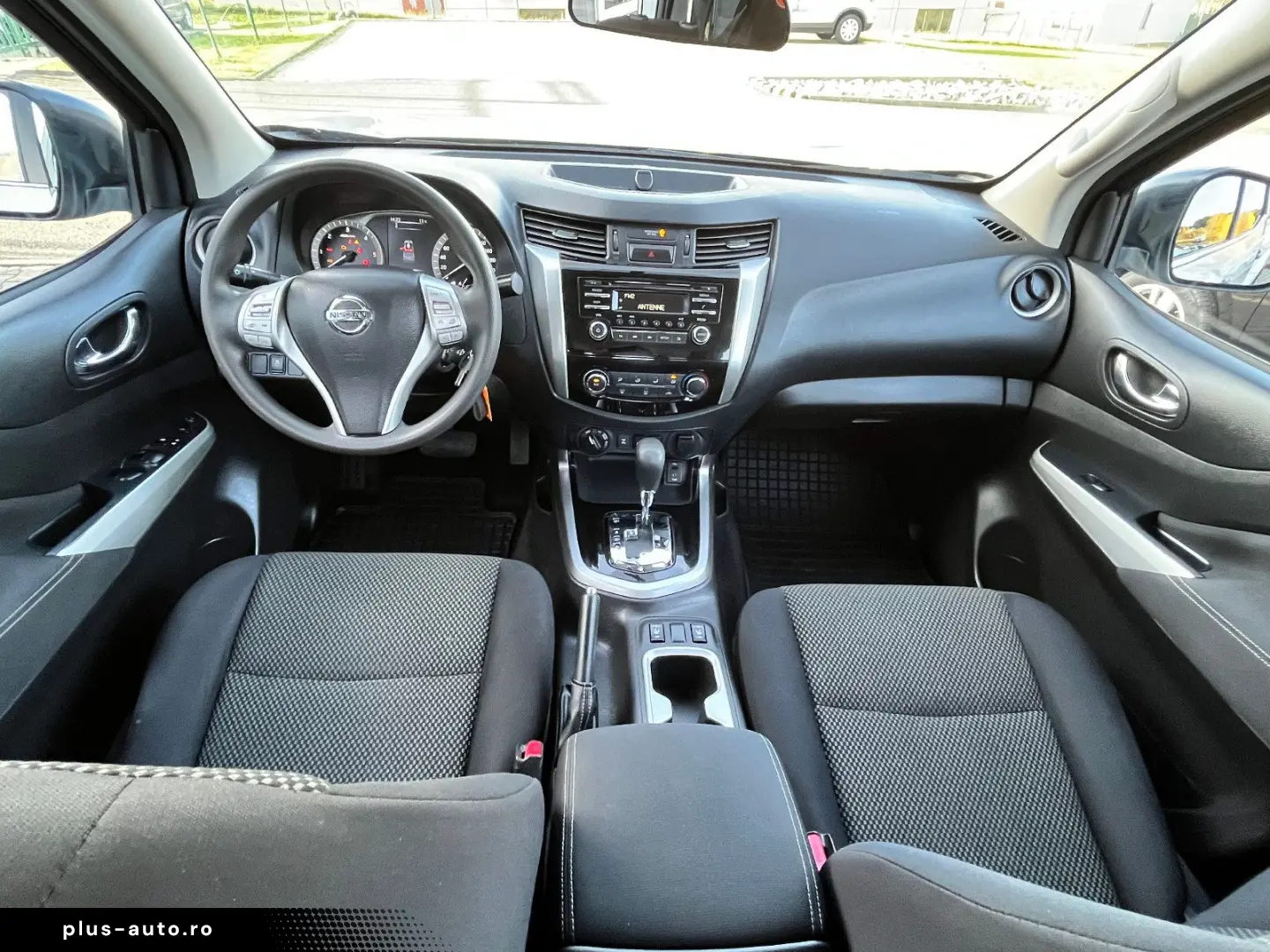 NISSAN Navara NP300 Acenta Double Cab 4x4 3 5 T Anhägel