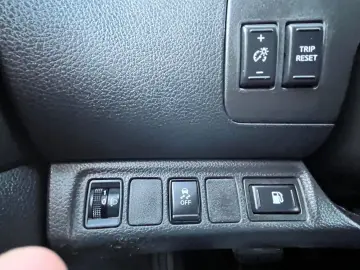 NISSAN Navara NP300 Acenta Double Cab 4x4 3 5 T Anhägel