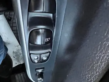 NISSAN Navara NP300 Acenta Double Cab 4x4 3 5 T Anhägel