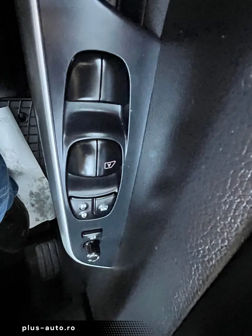 NISSAN Navara NP300 Acenta Double Cab 4x4 3 5 T Anhägel