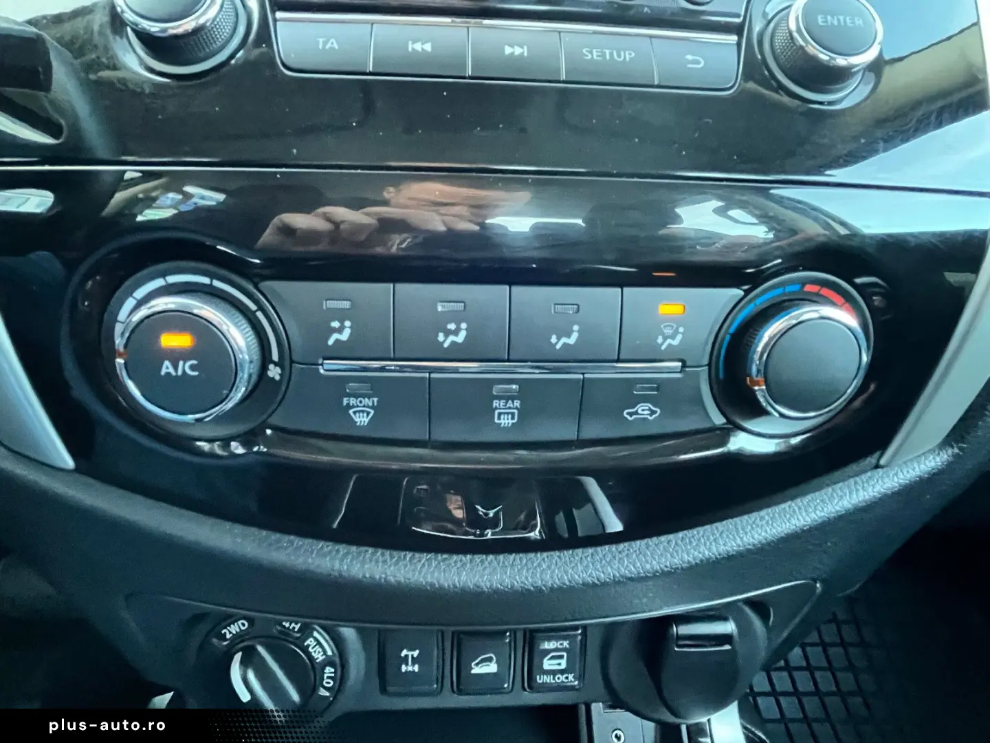 NISSAN Navara NP300 Acenta Double Cab 4x4 3 5 T Anhägel