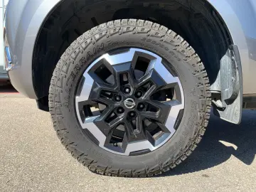 NISSAN Navara DC 4x4 Autm. Automatik - Acenta