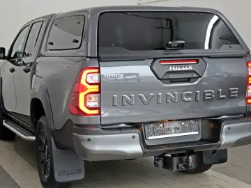 TOYOTA Hilux Double Cab Invincible Navi ACC HardTop AHK