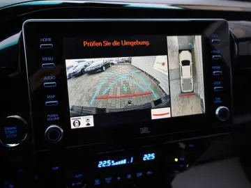 TOYOTA Hilux Double Cab Invincible Navi ACC HardTop AHK