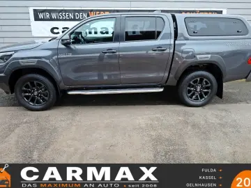 TOYOTA Hilux Double Cab Invincible Navi ACC HardTop AHK