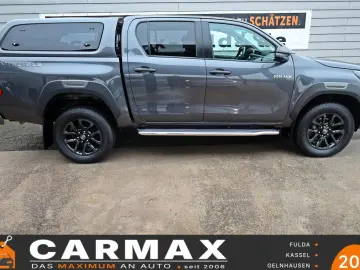 TOYOTA Hilux Double Cab Invincible Navi ACC HardTop AHK