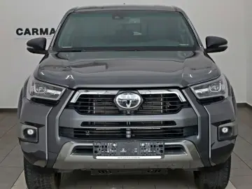 TOYOTA Hilux Double Cab Invincible Navi ACC HardTop AHK