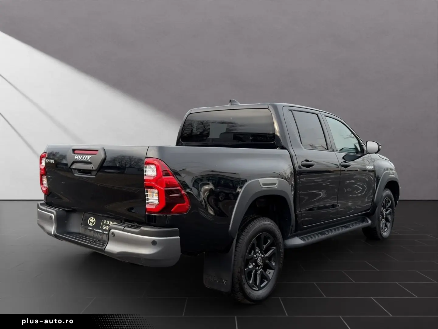 TOYOTA Hilux DOUBLE CAB INVINCIBLE 4x4  INVINCIBLE