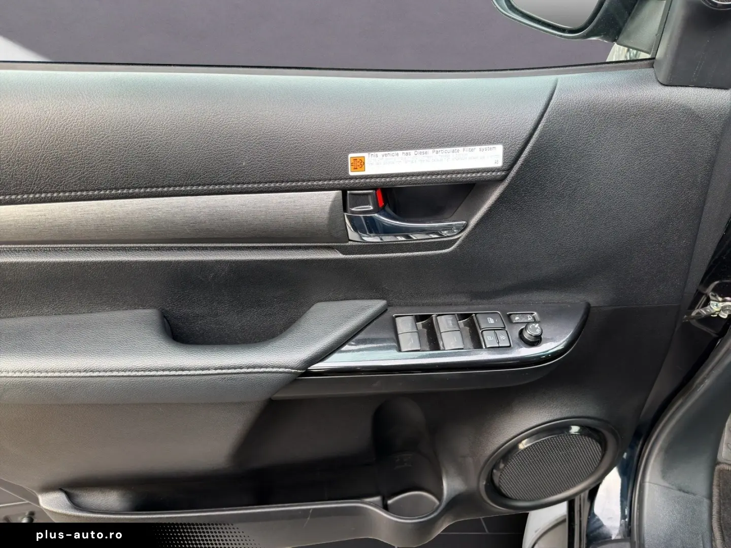 TOYOTA Hilux DOUBLE CAB INVINCIBLE 4x4  INVINCIBLE