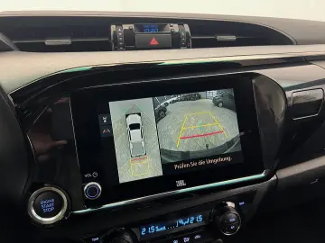 TOYOTA Hilux 2.8 D4-D Invincible MY2025 Mild HYBRID AHK