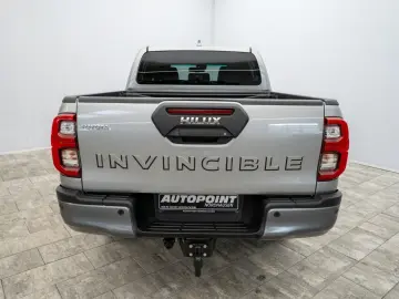 TOYOTA Hilux 2.8 D4-D Invincible MY2025 Mild HYBRID AHK