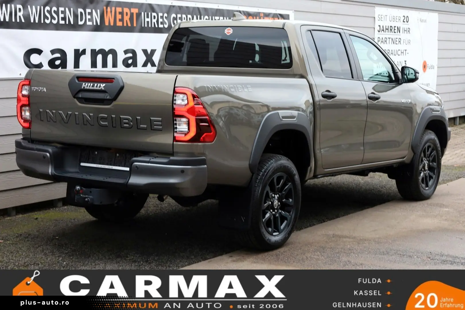 TOYOTA Hilux Double Cab Invincible ACC Nav AHK Garantie