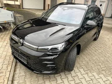 VW Tiguan 2.0 TSI 4Motion R-Line  Vollausstattung!