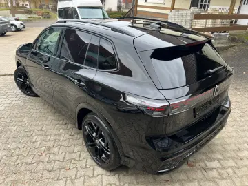 VW Tiguan 2.0 TSI 4Motion R-Line  Vollausstattung!