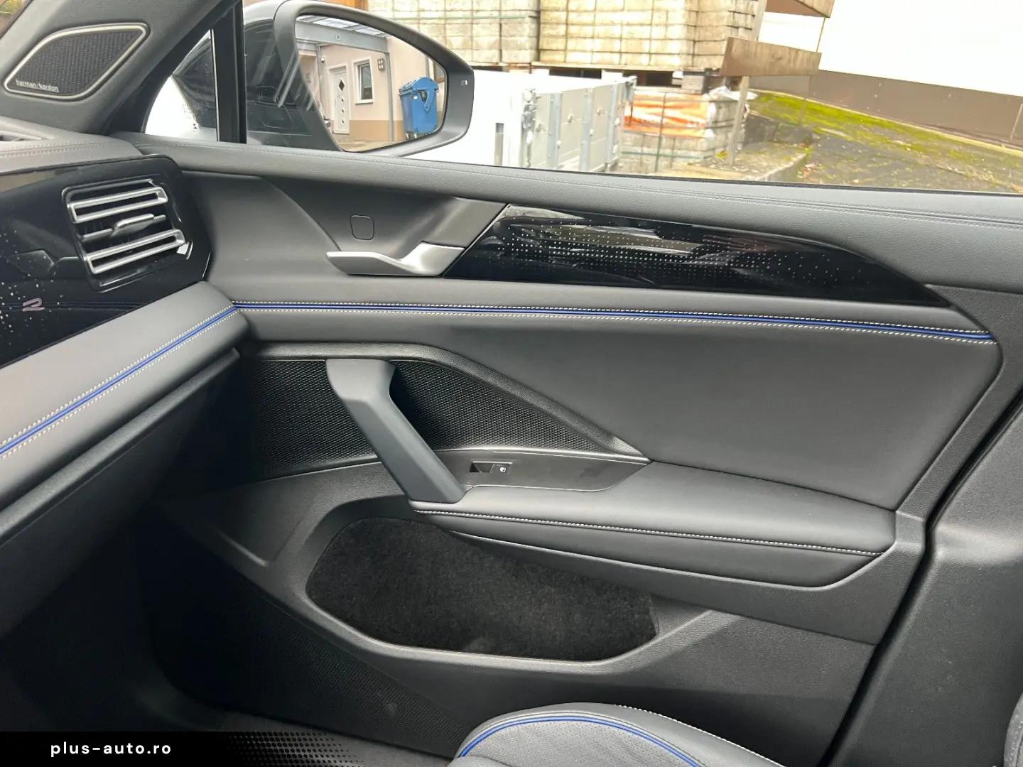 VW Tiguan 2.0 TSI 4Motion R-Line  Vollausstattung!