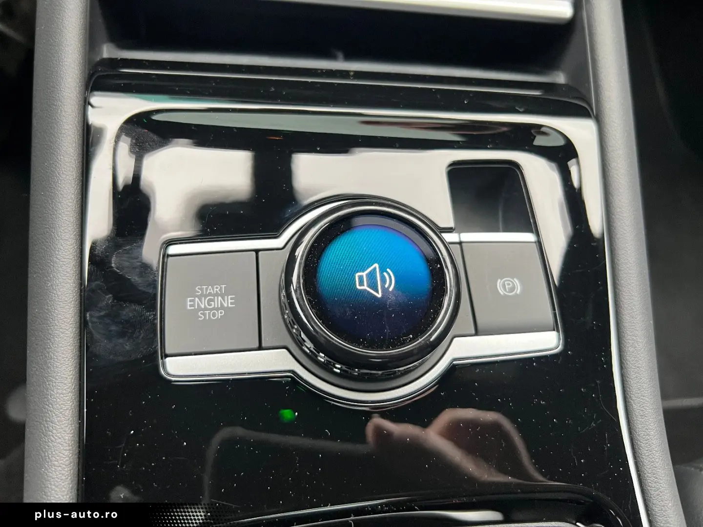 VW Tiguan 2.0 TSI 4Motion R-Line  Vollausstattung!