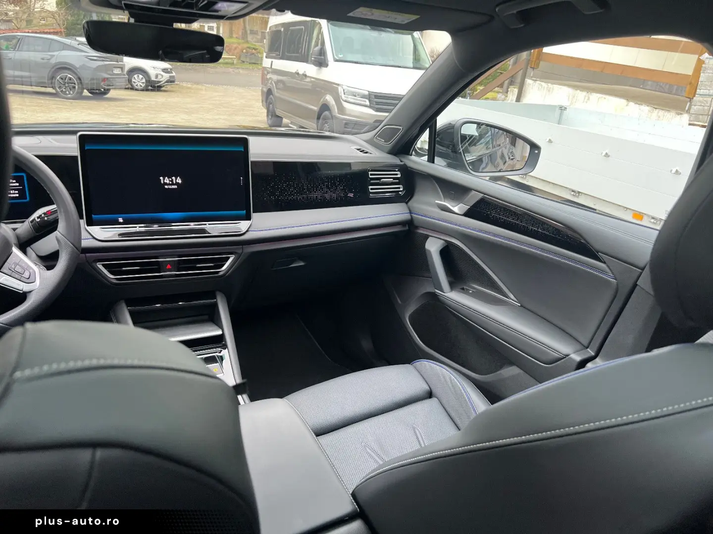 VW Tiguan 2.0 TSI 4Motion R-Line  Vollausstattung!