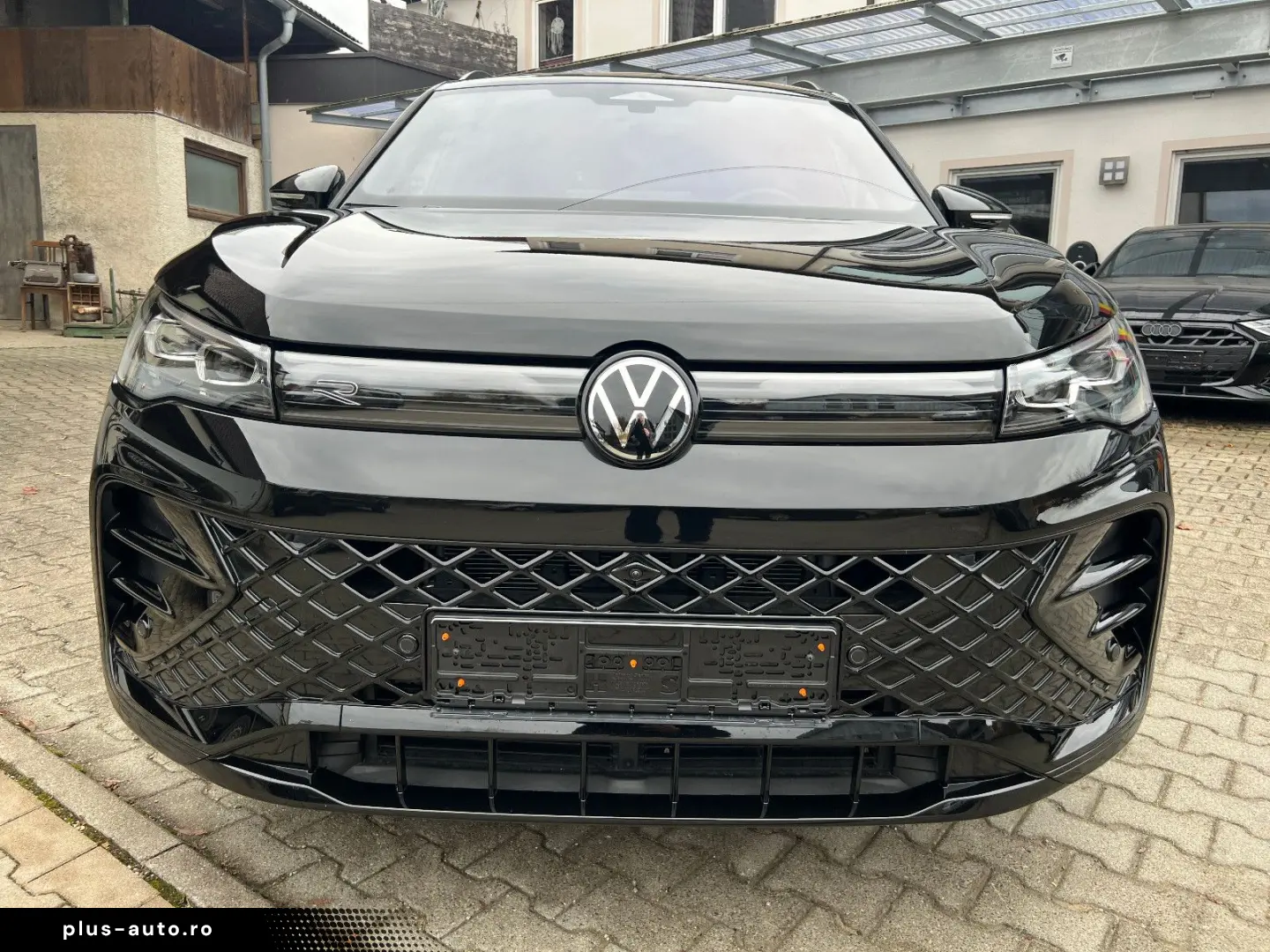 VW Tiguan 2.0 TSI 4Motion R-Line  Vollausstattung!