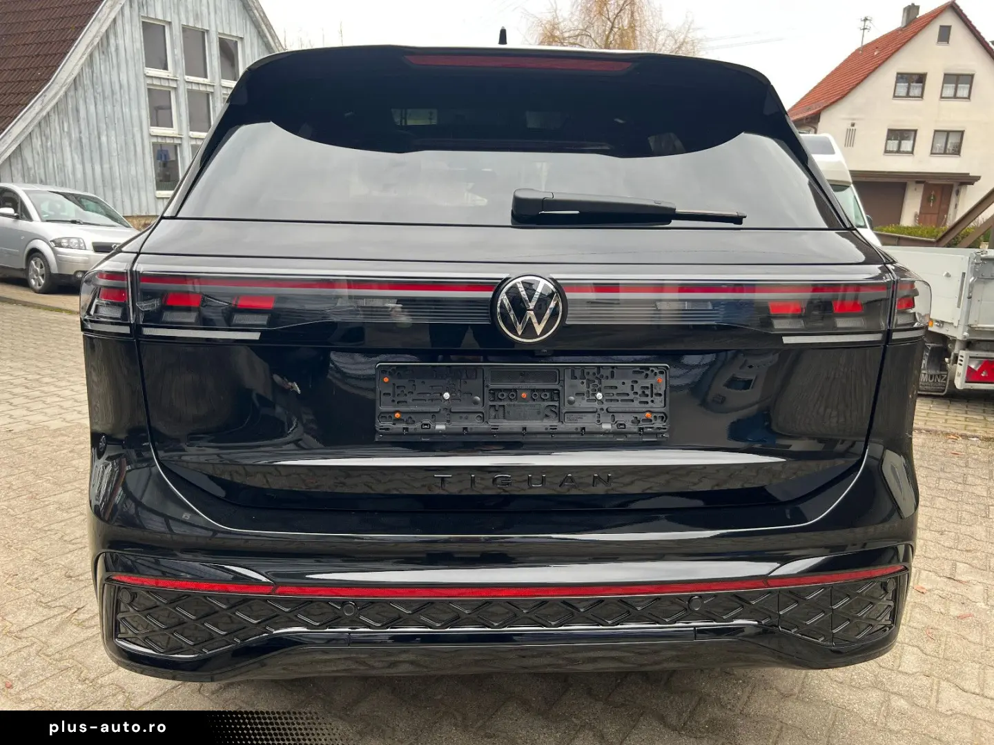 VW Tiguan 2.0 TSI 4Motion R-Line  Vollausstattung!