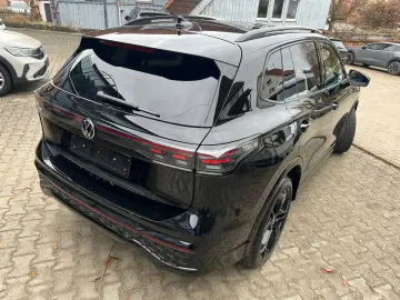 VW Tiguan 2.0 TSI 4Motion R-Line  Vollausstattung!