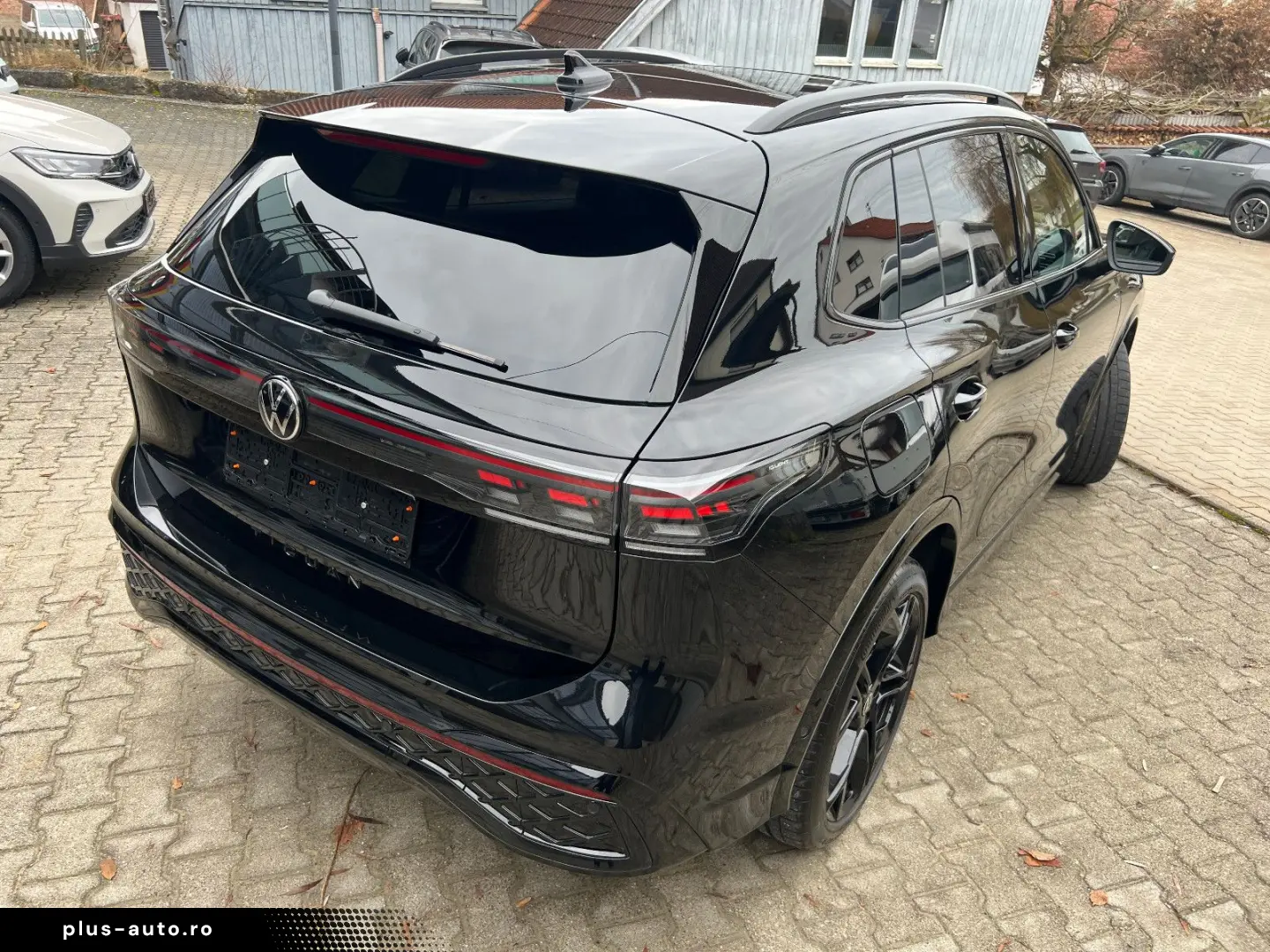 VW Tiguan 2.0 TSI 4Motion R-Line  Vollausstattung!