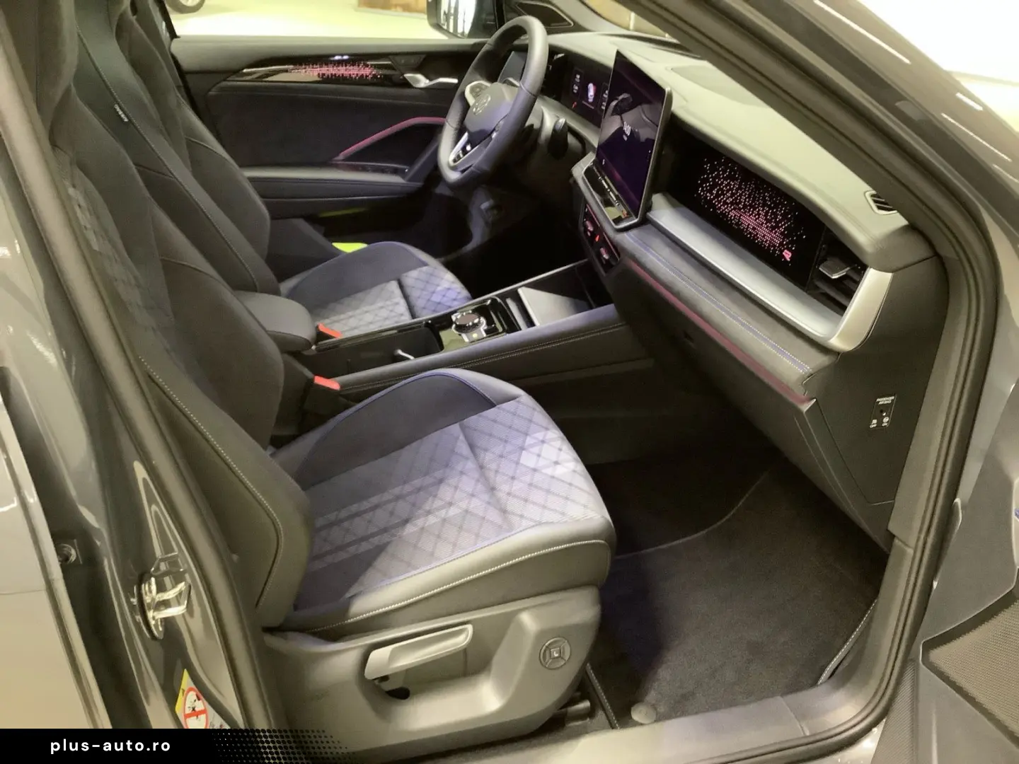 VW Tayron R-Line 2 0 TDI SCR 4MOTION 142 kW (193 PS