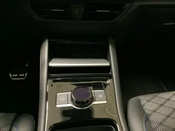 VW Tayron R-Line 2 0 TDI SCR 4MOTION 142 kW (193 PS