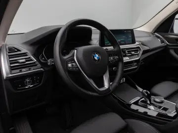 BMW X3 xD20d Kamera DAB CockPitPlus LED Sport Leder