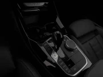 BMW X3 xD20d Kamera DAB CockPitPlus LED Sport Leder