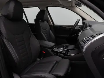 BMW X3 xD20d Kamera DAB CockPitPlus LED Sport Leder