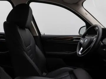 BMW X3 xD20d Kamera DAB CockPitPlus LED Sport Leder