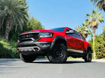 DODGE RAM TRX CLEAN CARFAX HEADUP CARBON ALCANTARA