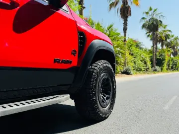 DODGE RAM TRX CLEAN CARFAX HEADUP CARBON ALCANTARA