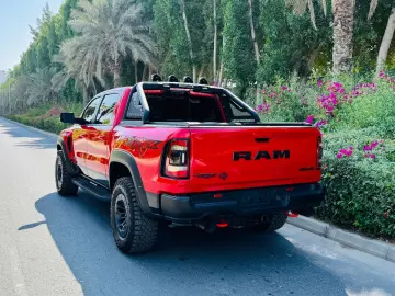 DODGE RAM TRX CLEAN CARFAX HEADUP CARBON ALCANTARA