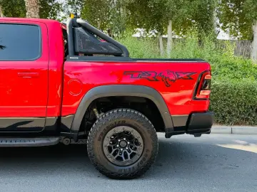 DODGE RAM TRX CLEAN CARFAX HEADUP CARBON ALCANTARA